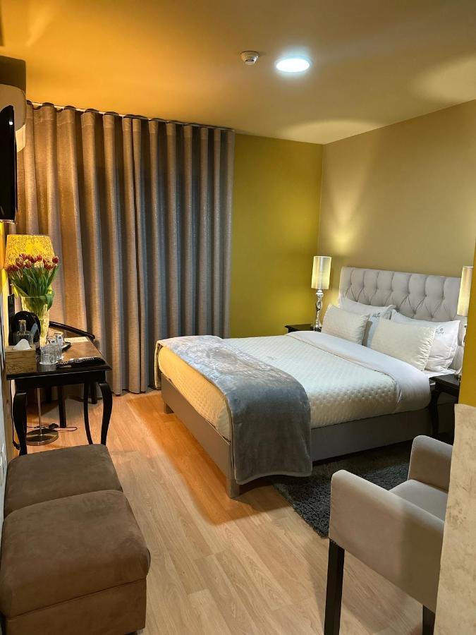 Hotel Tulipa Браганса Экстерьер фото